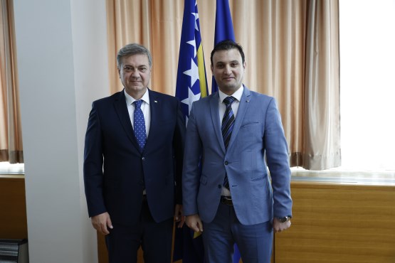 Предсједавајући Представничког дома ПСБИХ др Денис Звиздић примио у наступну посјету новоименованог амбасадора Народне Демократске Републике Алжир у БиХ